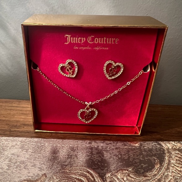 Juicy Couture Heart Jewelry Set - Picture 4 of 5